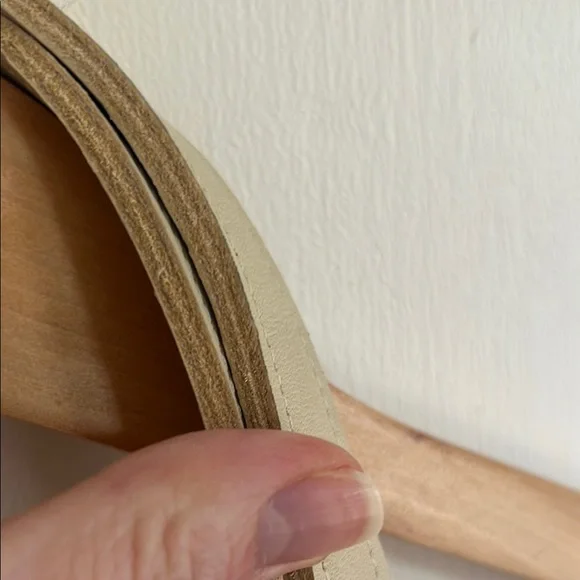 Boutonné Leather Tote - Picture 5 of 14